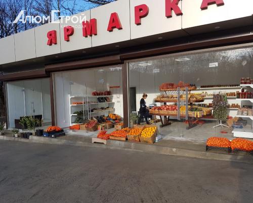 Цельностеклянные перегородки - ярмарка (Дагомыс)